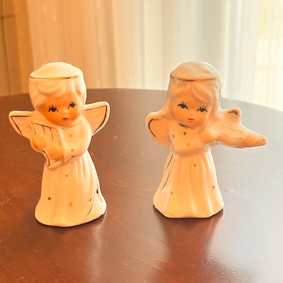 2 Vtg Artmark Originals Boy/Girl White Gown Ceramic Angels Musicians Christmas - Picture 3 of 9